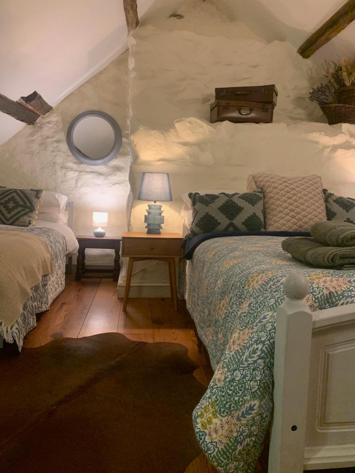 דולגלאו Tyn Y Simdde - Secluded Mountain Stay - Stunning Views Of Eryri מראה חיצוני תמונה