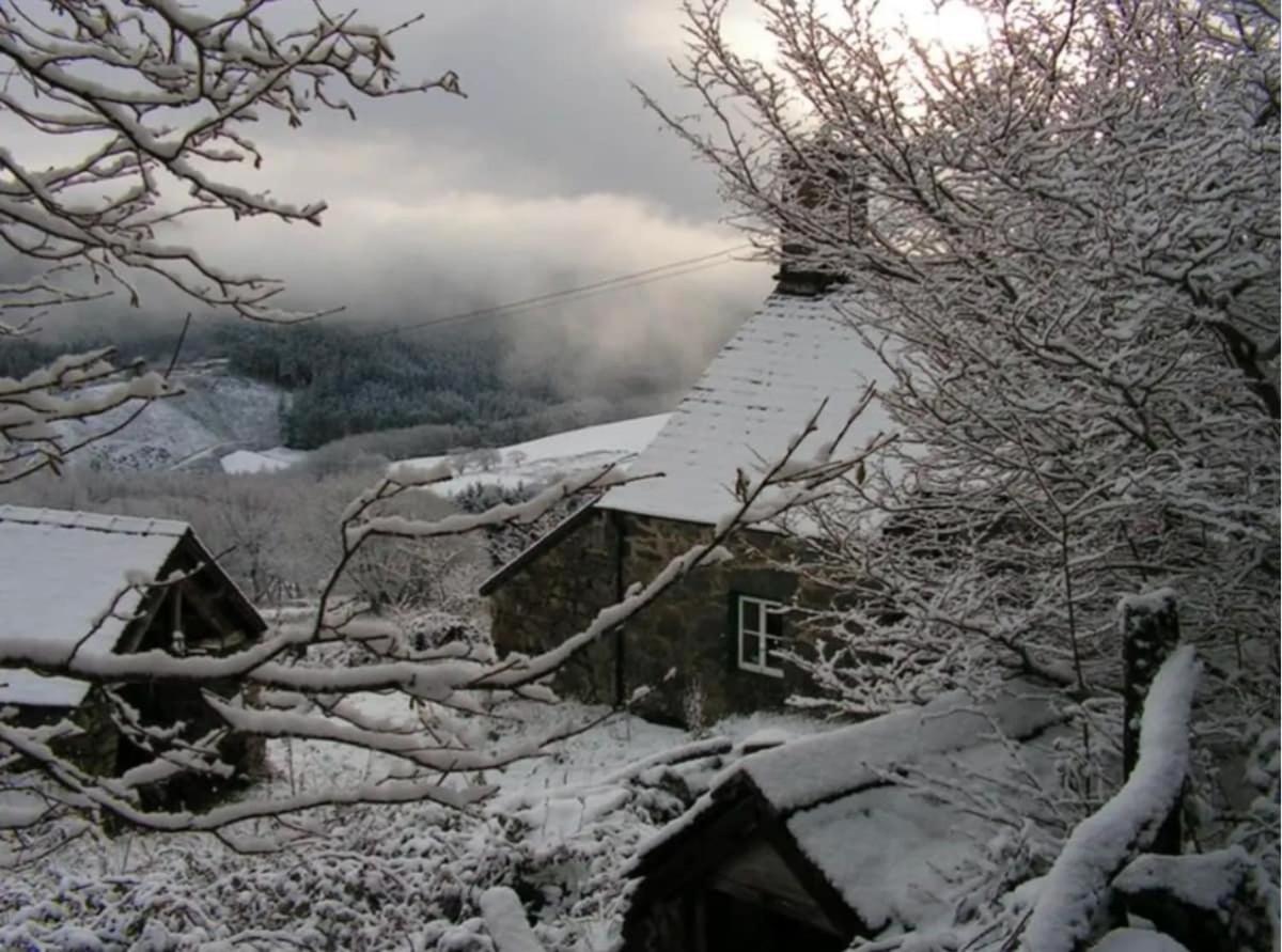 דולגלאו Tyn Y Simdde - Secluded Mountain Stay - Stunning Views Of Eryri מראה חיצוני תמונה