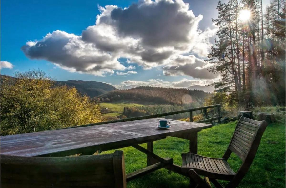 דולגלאו Tyn Y Simdde - Secluded Mountain Stay - Stunning Views Of Eryri מראה חיצוני תמונה